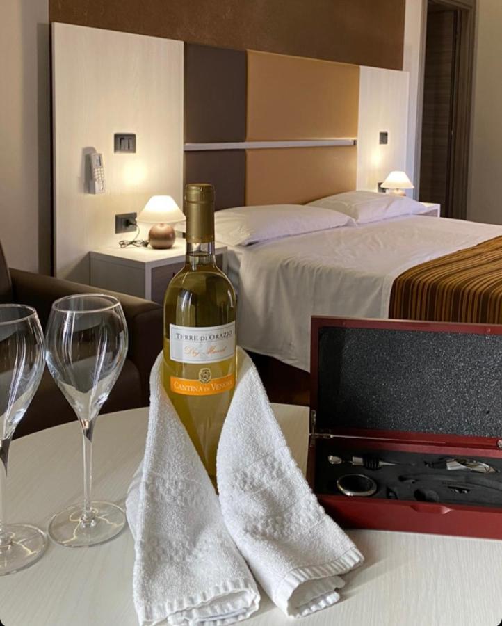 L'Antica Quercia Bed & Breakfast Potenza Ngoại thất bức ảnh
