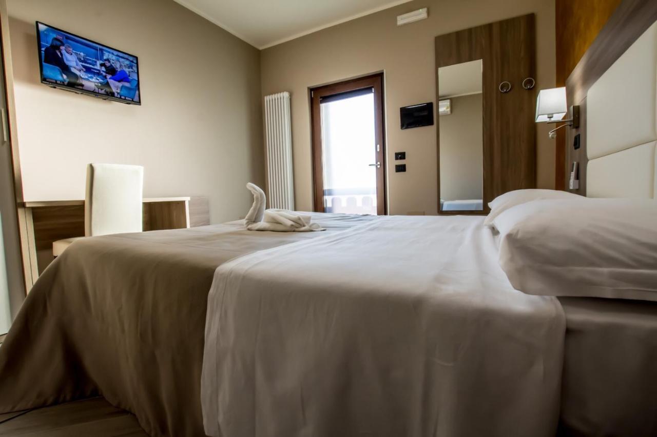 L'Antica Quercia Bed & Breakfast Potenza Ngoại thất bức ảnh