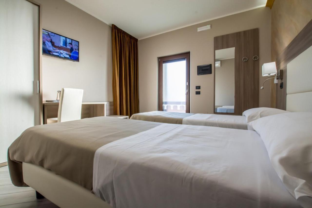 L'Antica Quercia Bed & Breakfast Potenza Ngoại thất bức ảnh